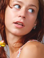 Sweet nude teenie