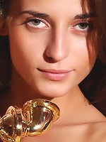 Stunning nude teen