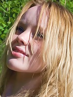 Admirable teen body