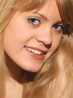 Hot nude teen girl