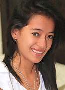 Filipina LBFM with great tits and pussy gets fucked in hotel