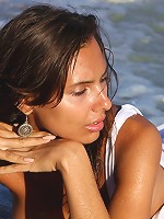 Madlen Wet Sea